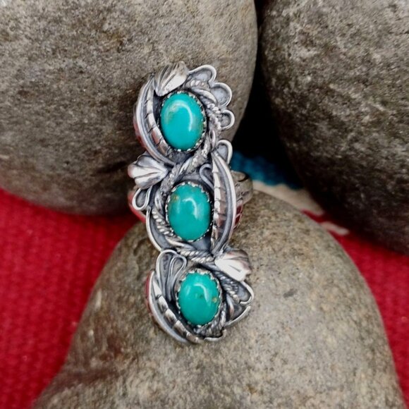 Green Turquoise Sterling Silver Ring Size 7 Triple Stone - Picture 1 of 7